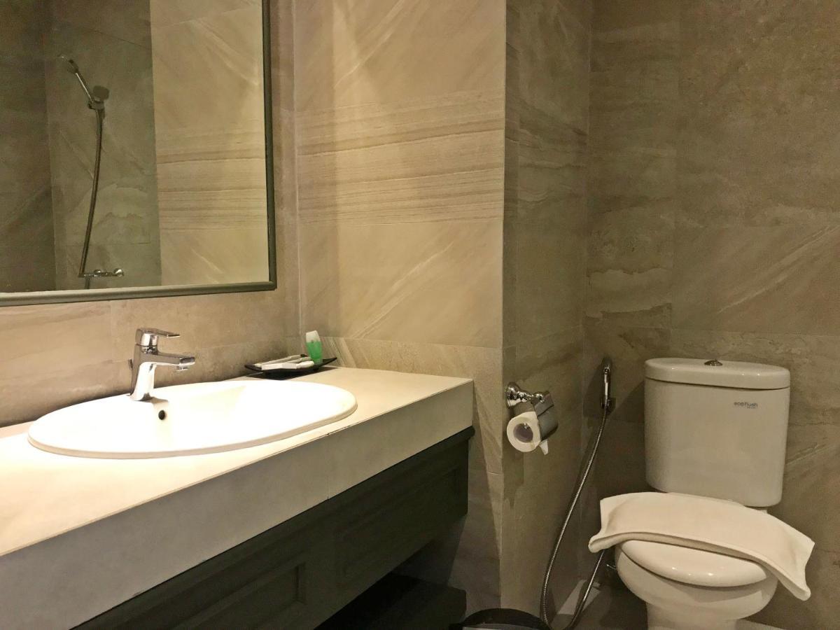 ชาลวา โฮเทล จาการ์ตา Hotel ภายนอก รูปภาพ